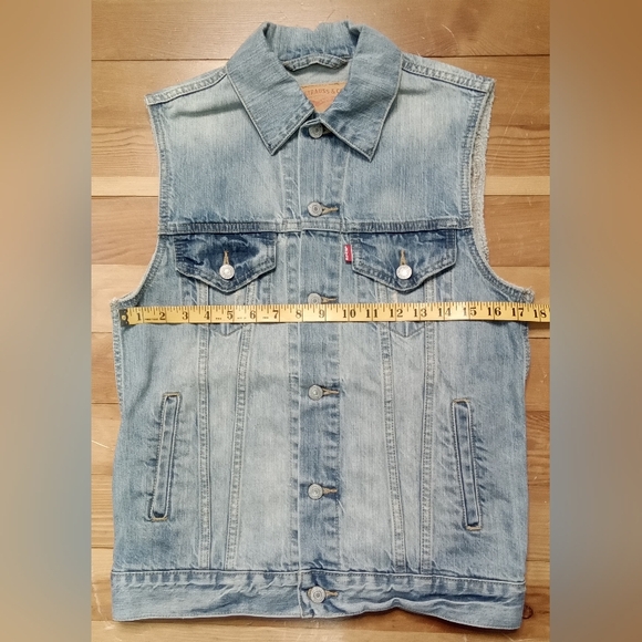 Levi's Jean Jacket Vest - Picture 6 of 9